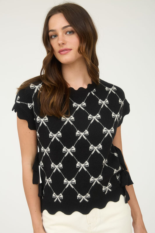 Bow Pattern Short Sleeve Side Tie Sweater